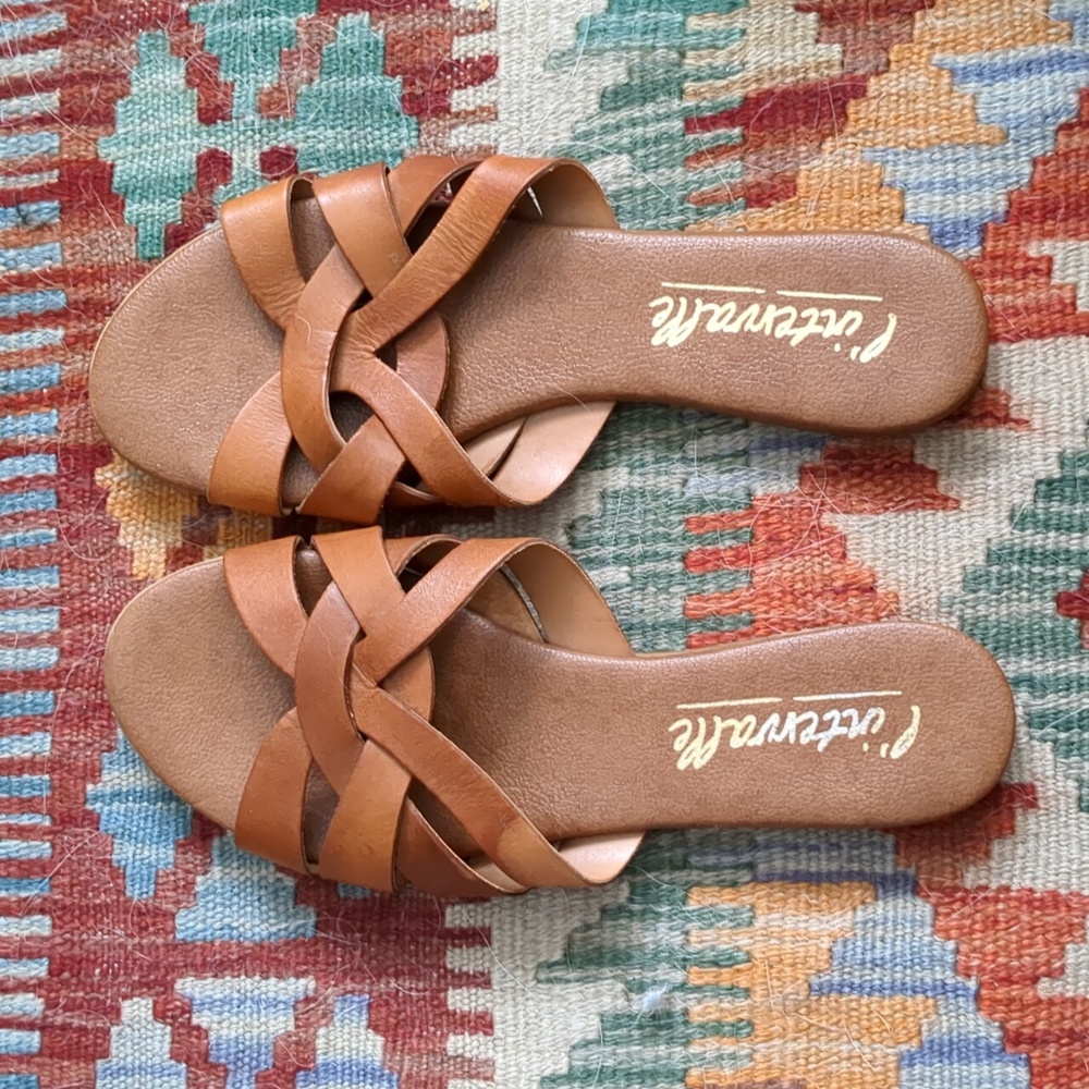 L'Intervalle sandals